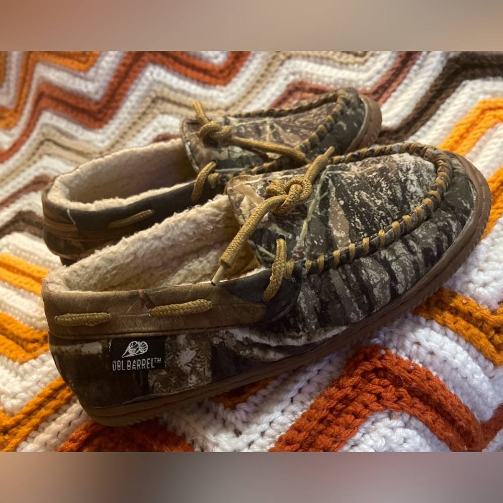 Double Barrel Camouflage Youth Moccasin Slippers Sz 3-4
